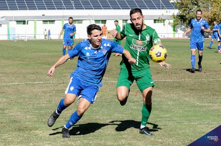 Maracena y Atarfe acabaron en tablas en el derbi de la octava jornada de División de Honor (JOSÉ M. BALDOMERO)