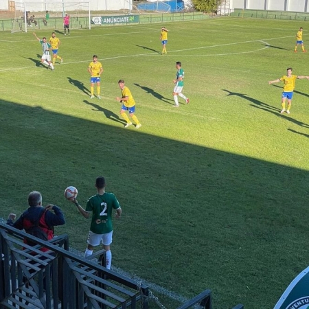 Torremolinos y Huétor Tájar disputaron un intenso partido (FACEBOOK JUVENTUD DE TORREMOLINOS) 