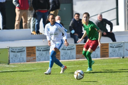 Lauri hizo su mejor partido de la temporada y marcó el segundo gol del Granada Femenino en Pozoblanco (CD POZOALBENSE)