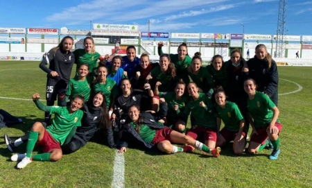 El Granada Femenino completó su mejor actuación de la temporada en el estadio del Pozoalbense, donde puso fin a una racha de tres partidos sin ganar (GCF FEMENINO)