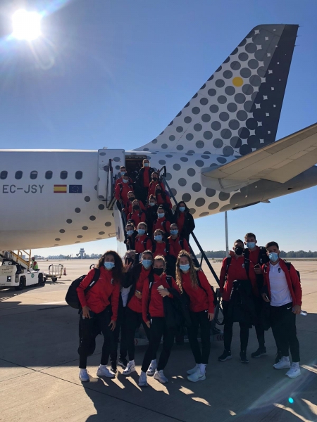 El Granada Femenino, al aterrizar en A Coruña (GCF FEMENINO)