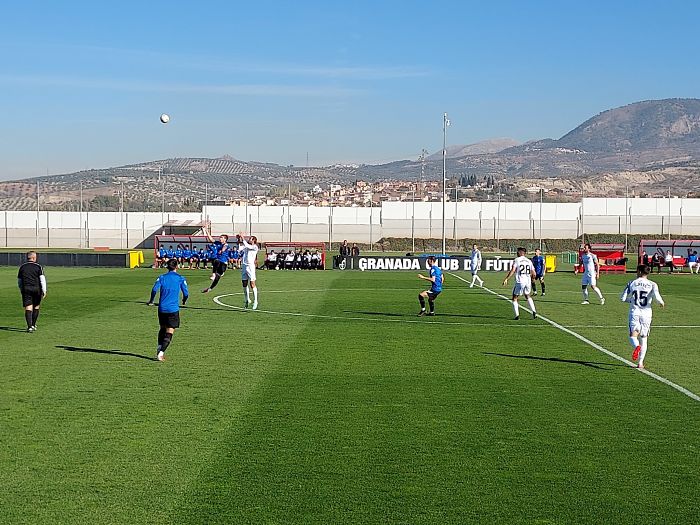 El Granada ha completado un partidillo de entrenamiento frente al Recreativo este jueves en la Ciudad Deportiva (FRAN CALVO) El Granada ha completado un partidillo de entrenamiento frente al Recreativo este jueves en la Ciudad Deportiva (FRAN CALVO)
