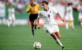Mia Hamm, considerada una de las mejores futbolistas de todos los tiempos