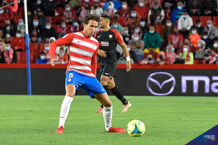 Luis Milla, al igual que Domingos Duarte, encara la recta final de su recuperación (JOSÉ M. BALDOMERO) Luis Milla, al igual que Domingos Duarte, encara la recta final de su recuperación (JOSÉ M. BALDOMERO)