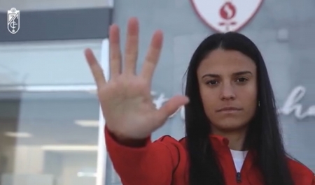 Marta Carrasco fue una de las protagonistas del spot del Granada CF en contra de la violencia de género (GCF TV)