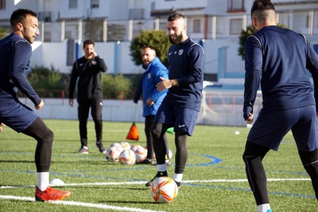 Los motrileños visitan este domingo al Torreperogil (CF MOTRIL)