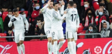 El Granada celebra el gol de Jorge Molina en San Mamés (LALIGA)
