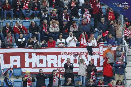Imagen de la afición del Granada en un anterior desplazamiento a Cádiz (GRJ)