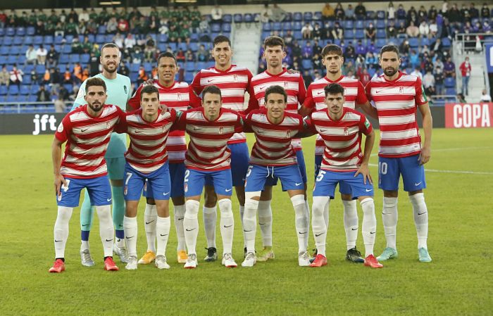Once inicial del Granada en el choque de la primera eliminatoria de Copa ante el Laguna (PEPE VILLOSLADA / GCF) Once inicial del Granada en el choque de la primera eliminatoria de Copa ante el Laguna (PEPE VILLOSLADA / GCF)