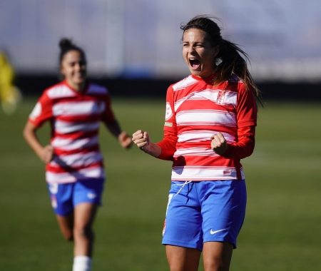 Laura Pérez celebra su gol ante el Cacereño en el último minuto (PEPE VILLOSLADA / GCF)