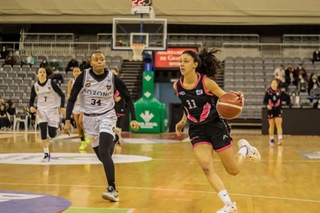 Marina Gea durante el partido contra Hozono Jairis (JOSÉ VELASCO) 