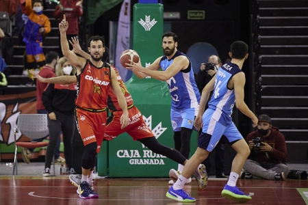 Lluis Costa celebra una canasta (FERMÍN RODRÍGUEZ / FUNDACION-CBG) 