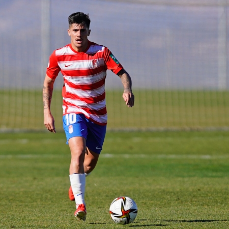 El Recreativo igualó en el feudo del líder (CANTERA NAZARÍ)