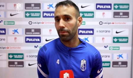 Víctor Díaz, en zona mixta tras el Granada - Atlético de Madrid (GCF TV)