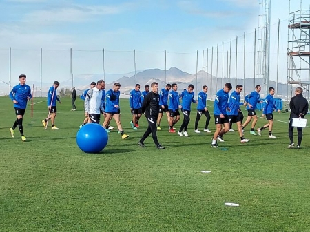 El Granada entrenará, si nada cambia, este miércoles 29 de diciembre a puerta abierta en el `Nuevo Los Cármenes` (FRAN CALVO)