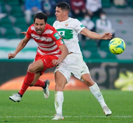 Germán Sánchez, durante el partido ante el Elche en el `Martínez Valero` (PEPE VILLOSLADA / GCF)