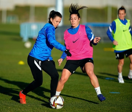 El Granada Femenino ya piensa en el primer partido del año contra el Elche (GCF)
