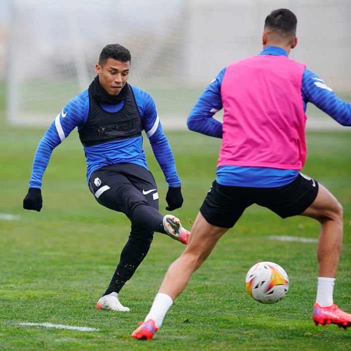 El Granada completará tres sesiones antes de viajar hasta Getafe para su próximo encuentro de liga (PEPE VILLOSLADA / GCF) El Granada completará tres sesiones antes de viajar hasta Getafe para su próximo encuentro de liga (PEPE VILLOSLADA / GCF)