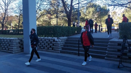 Llegada de los jugadores rojiblancos al hotel de concentración (FRAN CALVO)