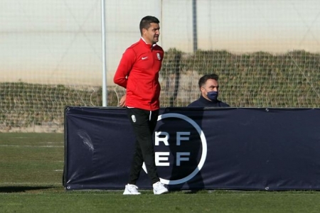 Rubén Torrecilla en el partido ante el Hércules (JOSÉ VELASCO) 