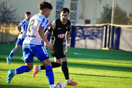 El CF Motril perdió ante el Atlético Malagueño (CF MOTRIL)) 