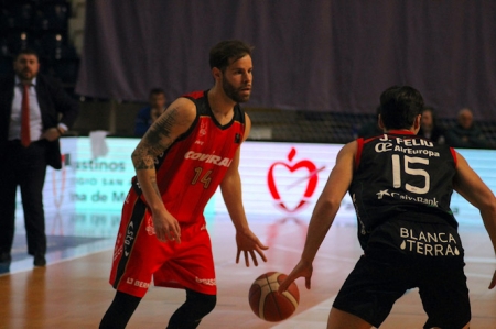 Christian Díaz en un Lance del partido (BAHÍA SAN AGUSTÍN) 