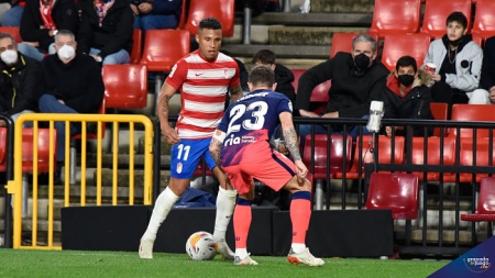 Machis, durante el partido ante el Atlético de Madrid (JOSÉ M. BALDOMERO)