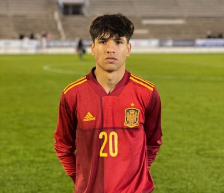 Adrián Heredia fue titular y marcó un gol (RFEF)