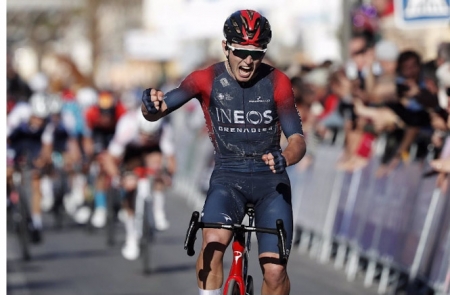 El ciclista estadounidense Magnus Sheffield gana la tercera etapa de la Vuelta a Andalucía Ruta del Sol (INEOS GRENADIERS) 
