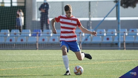 El Granada Juvenil perdió su segundo partido de la temporada (JOSÉ M. BALDOMERO / ARCHIVO) 