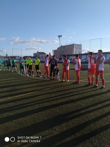 El CD Huétor Vega perdió en Torreperogil (CD TORREPEROGIL) 