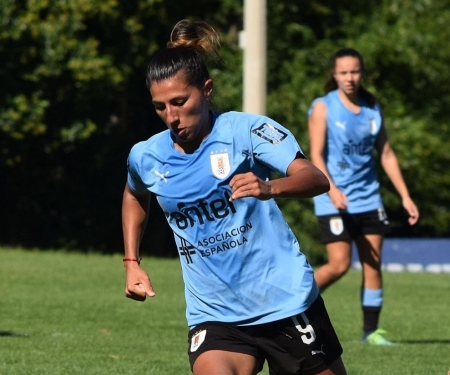 Pamela González, durante un entrenamiento con Uruguay en este parón (AUF)