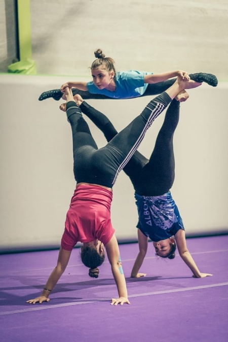 Elena Vegas, Lukene Cortés y Pilar Acosta, durante sus entrenos (DAVID GALÁN)