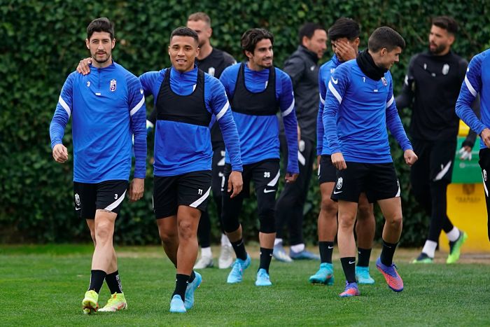 La plantilla del Granada se concentrará al completo antes del partido contra el Elche (PEPE VILLOSLADA / GCF) La plantilla del Granada se concentrará al completo antes del partido contra el Elche (PEPE VILLOSLADA / GCF)