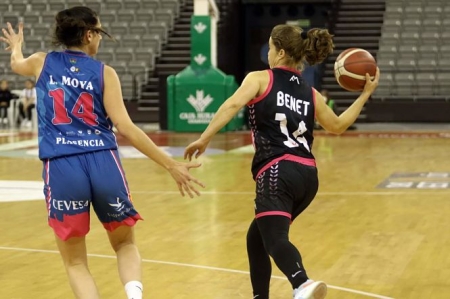 Patricia Benet fue la mejor jugadora del partido (JOSÉ VELASCO / ARCHIVO) 