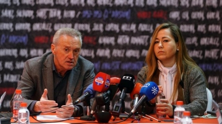 Patricia Rodríguez, directora general, y Pep Boada, director deportivo, en una reunión con los medios de comunicación (GCF)