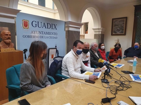 Presentación del torneo de Futbol 7 solidario (AYTO. GUADIX)