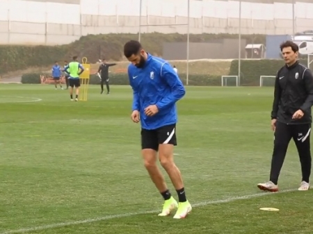 Gonalons trabaja al margen en el entrenamiento del miércoles (GCF TV)