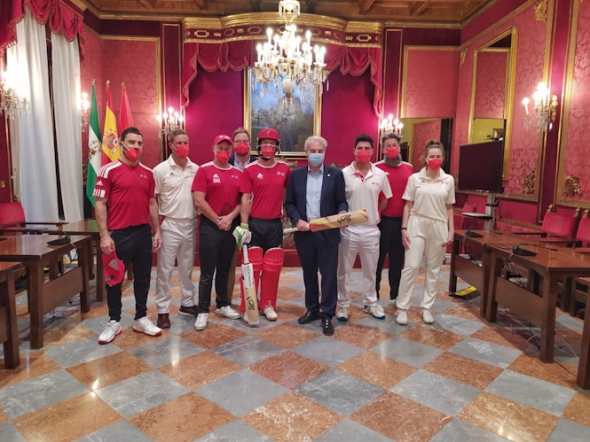 Recibimiento al Granada Club de Cricket (AYTO GRANADA)