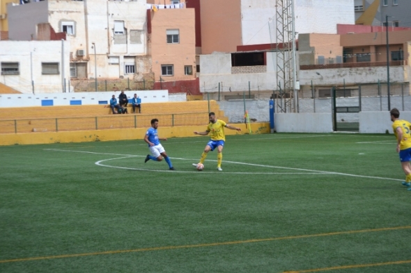 El Agroisa Huétor Tájar derrotó al colista (EL FARO MELILLA) 