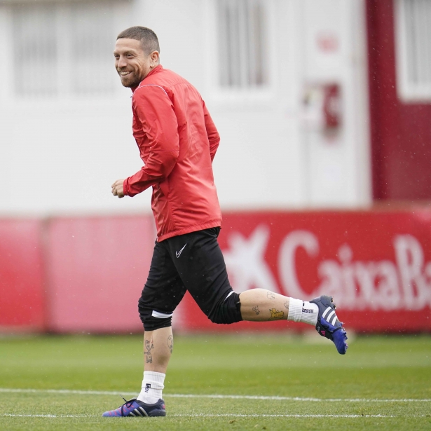 Papu Gómez, en un entrenamiento de esta semana con el Sevilla (SEVILLA FC)
