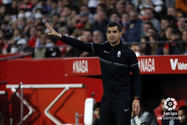 Torrecilla, durante el Sevilla - Granada (LALIGA)