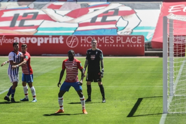 El Recreativo de Granada volverá a, jugar en Los Cármenes (JOSÉ M. BALDOMERO) 
