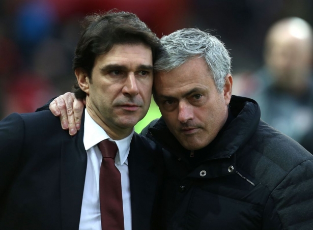 Karanka y Mourinho, en un partido de la Premier League años atrás (GETTY IMAGES)