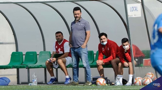 Manuel Moreno `Rizos` durante un partido de esta temporada (JOSÉ M. BALDOMERO) 