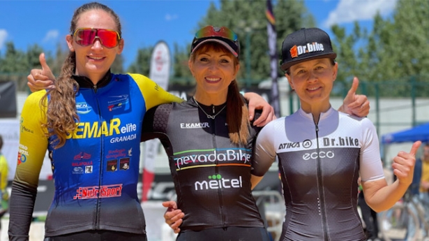 Podio femenino de la prueba (FAC) 