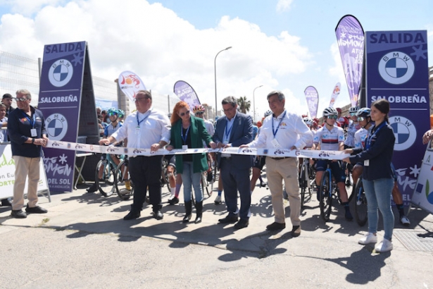 Salida en Salobreña de la  Ruta del Sol Elite Women (R. MARTÍNEZ / DIPGRA) 