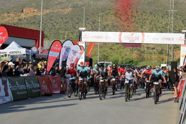 Salida de la Apolo Bike (PACO CASTILLO/ LOJA)