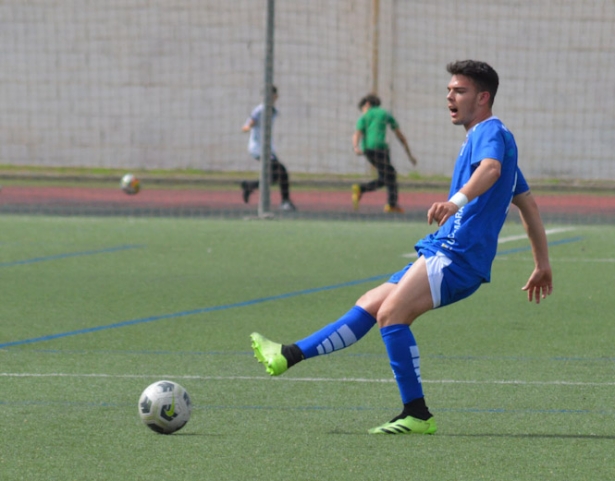 La UD Maracena busca derrotar al líder, CD Estepona (J. PALMA) 
