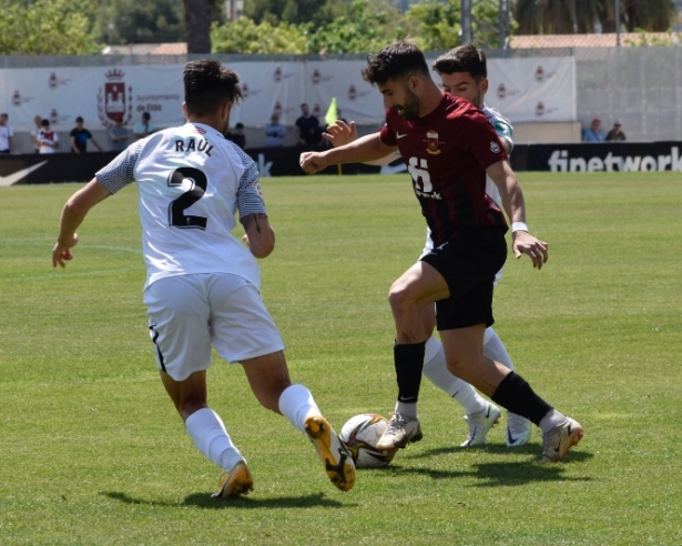 El Recreativo Granada cerró la liga con derrota (CD ELDENSE) 